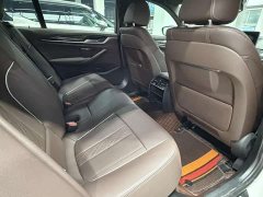 BMW 5 Series Facelift 525Li M Sport Package - ფოტო 12