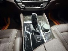BMW 5 Series Facelift 525Li M Sport Package - ფოტო 9