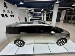 Volvo EM90 2025 Ultra Six-Seater - ფოტო 4