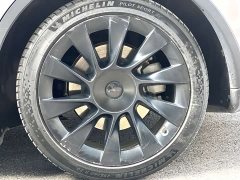 Tesla Model Y Rear-Wheel Drive - ფოტო 15