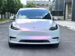 Tesla Model Y Rear-Wheel Drive - ფოტო 2