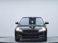 Skoda Superb TSI280 DSG Prestige - ფოტო 3