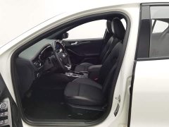 Ford Focus Sedan EcoBoost 180 Automatic ST Line - ფოტო 10