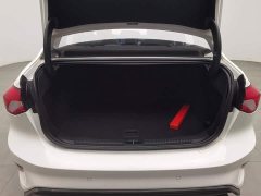 Ford Focus Sedan EcoBoost 180 Automatic ST Line - ფოტო 16