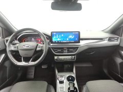 Ford Focus Sedan EcoBoost 180 Automatic ST Line - ფოტო 5