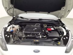 Ford Focus Sedan EcoBoost 180 Automatic ST Line - ფოტო 6