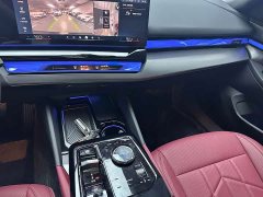 BMW 5 Series 530Li Premier M Sport Package - ფოტო 11