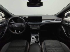 Ford Focus Sedan EcoBoost 180 Automatic ST Line - ფოტო 5