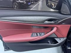 BMW 5 Series 530Li Luxury M Sport Package - ფოტო 5