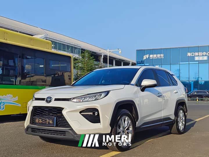 Toyota Wildland 2.0L CVT FWD Urban Edition