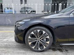 Mercedes-Benz E-Class New Energy 2024 E 350 e L Plug-in Hybrid Sedan - ფოტო 5