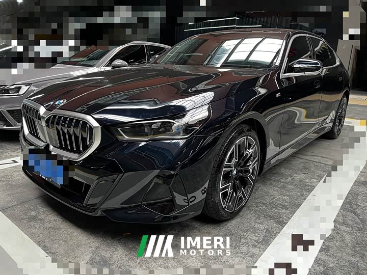 BMW 5 Series 530Li Luxury M Sport Package - ავტომობილი ჩინეთიდან