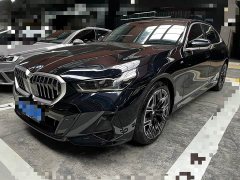 BMW 5 Series 530Li Luxury M Sport Package - ფოტო 1