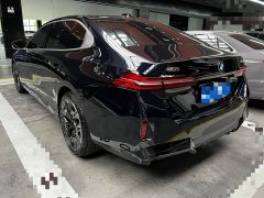 BMW 5 Series 530Li Luxury M Sport Package - ფოტო 18