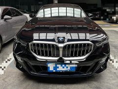 BMW 5 Series 530Li Luxury M Sport Package - ფოტო 2