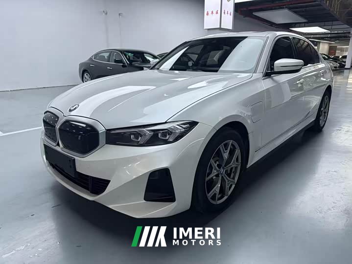 BMW i3 eDrive 35 L