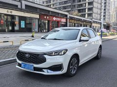 Ford Fiesta 1.5L Automatic Platinum Edition - ფოტო 1