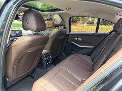 BMW 3 Series 325i M Sport Package - ფოტო 11