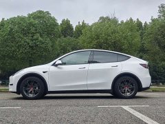 Tesla Model Y 2023 Long Range All-Wheel Drive - ფოტო 13