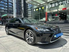 Lexus LS 500h Premium - ფოტო 3