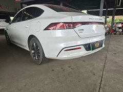 BYD Qin PLUS Champion Edition DM-i 55KM Leading - ფოტო 9