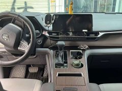 Toyota Gravia 2.5L Hybrid Comfort Edition - ფოტო 6