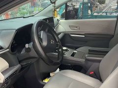 Toyota Gravia 2.5L Hybrid Comfort Edition - ფოტო 7