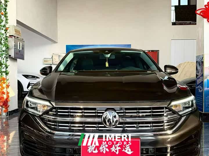 Volkswagen Sagitar 300TSI DSG Excellence Edition - ავტომობილი ჩინეთიდან