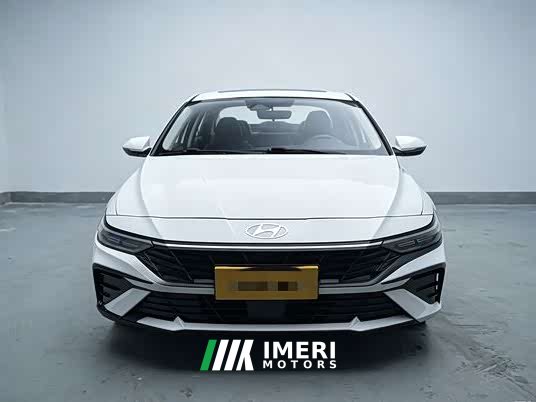 Hyundai Elantra 1.5L CVT Luxury