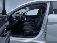 Hyundai Elantra 2023 1.5L CVT Luxury - ფოტო 10