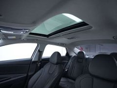 Hyundai Elantra 2023 1.5L CVT Luxury - ფოტო 7