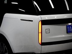 Land Rover Range Rover 3.0L V6 400PS Grand Jubilee Extended Wheelbase - ფოტო 5