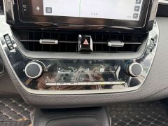 Toyota Corolla 2021 1.8L CVT Luxury - ფოტო 13