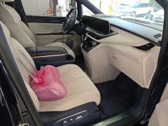 Buick GL8 Avenir Four-Seat Premium Edition - ფოტო 4