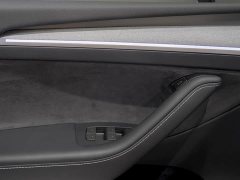 Tesla Model Y Rear-Wheel Drive - ფოტო 6