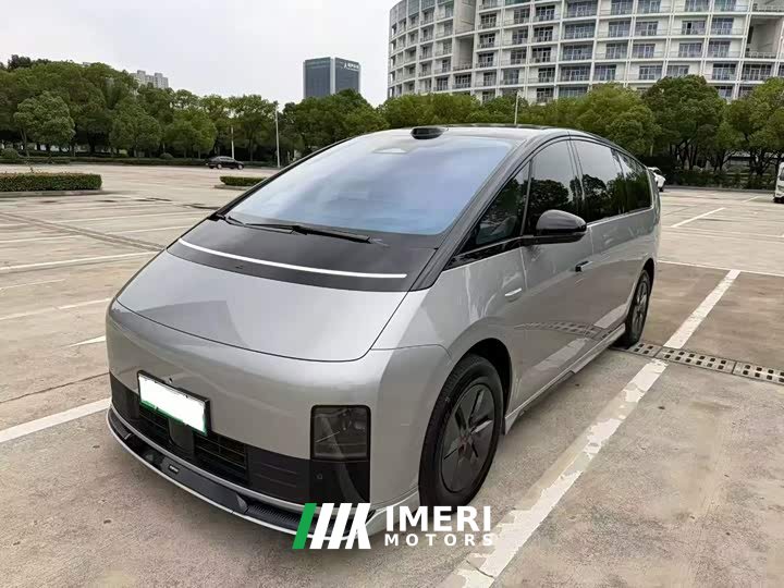 Li Auto MEGA Home Family Edition - ავტომობილი ჩინეთიდან