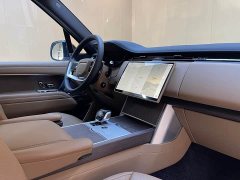 Land Rover Range Rover 3.0L V6 400PS Extended Wheelbase Prestige Edition - ფოტო 12
