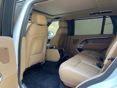 Land Rover Range Rover 3.0L V6 400PS Extended Wheelbase Prestige Edition - ფოტო 13
