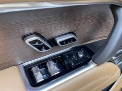 Land Rover Range Rover 3.0L V6 400PS Extended Wheelbase Prestige Edition - ფოტო 16