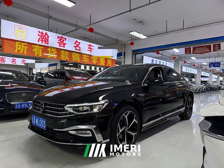 Volkswagen Magotan Facelift Zhongxiang 330TSI DSG Luxury - ავტომობილი ჩინეთიდან
