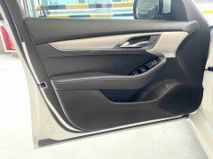 Cadillac CT5 28T Fashion Edition - ფოტო 12