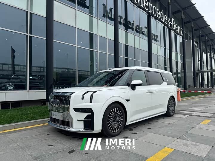 Zeekr 009 Seven-Seat Aisle Version AWD 108kWh
