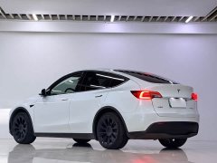 Tesla Model Y 2022 Facelift Rear-Wheel Drive - ფოტო 13