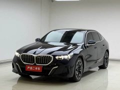 BMW 5 Series 530Li Luxury M Sport Package - ფოტო 1