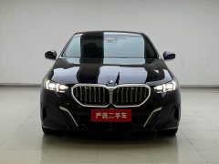 BMW 5 Series 530Li Luxury M Sport Package - ფოტო 2