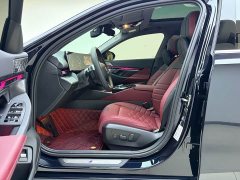 BMW 5 Series 530Li Luxury M Sport Package - ფოტო 4