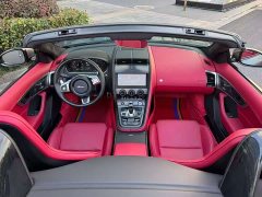 Jaguar F-TYPE P300 Convertible R-DYNAMIC BLACK - ფოტო 4