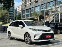 Toyota Grevias 2022 2.5L Hybrid Flagship Edition - ფოტო 3