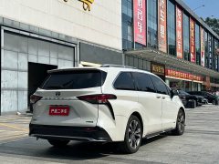 Toyota Grevias 2022 2.5L Hybrid Flagship Edition - ფოტო 9