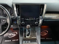 Toyota Vellfire 2021 Crown Hybrid 2.5L HV Luxury Edition - ფოტო 11